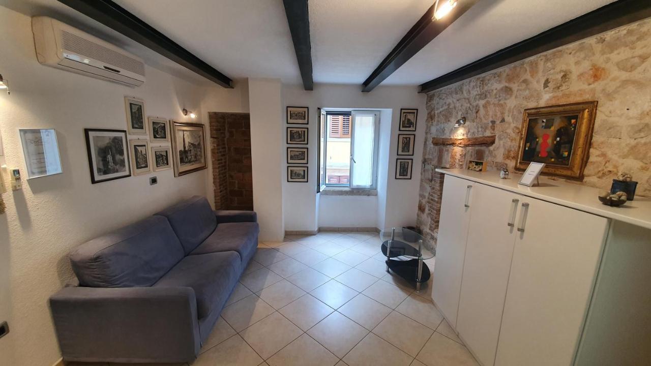 Apartments Villa Ernesta Ровинь Экстерьер фото