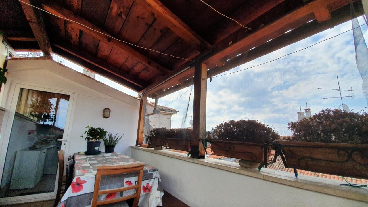 Apartments Villa Ernesta Ровинь Экстерьер фото