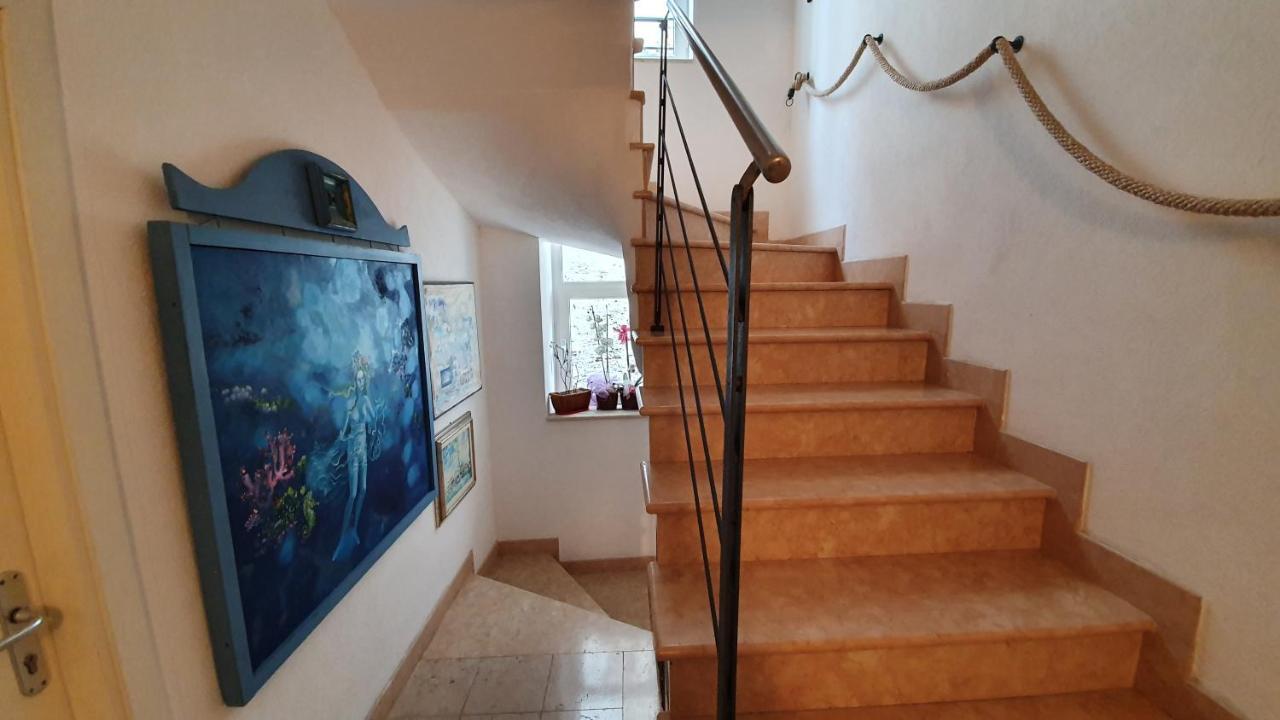 Apartments Villa Ernesta Ровинь Экстерьер фото