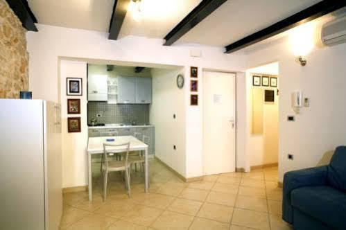 Apartments Villa Ernesta Ровинь Экстерьер фото